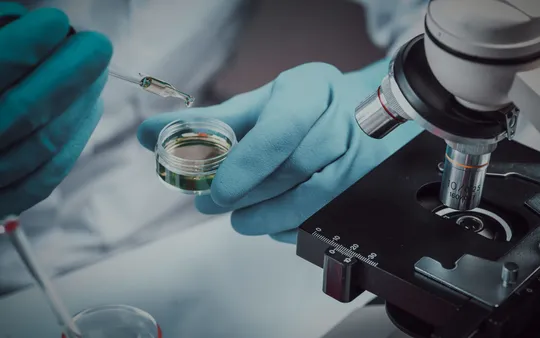 Pruebas analíticas en laboratorios acreditados por ENAC