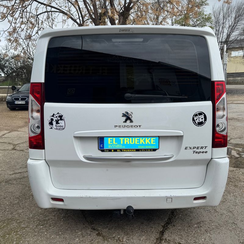 Peugeot expert 2.0 hdi 130 cv del 2014 con tan solo 199.0000 km: Stock de Vehículos de El Truekke
