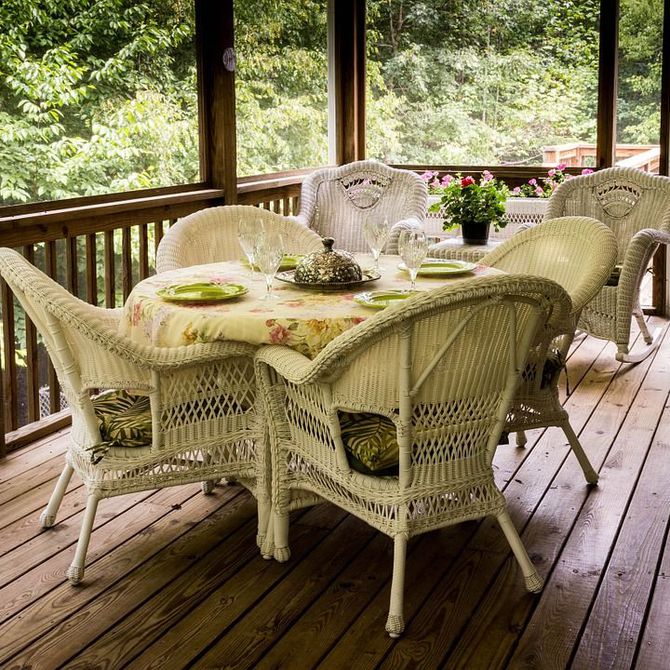 Muebles de mimbre para tu terraza: estilo y versatilidad