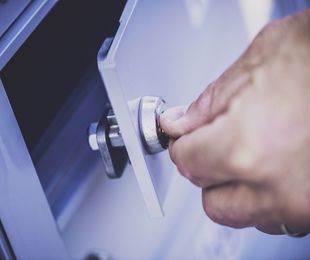Prevenir robos en viviendas y comunidades de vecinos
