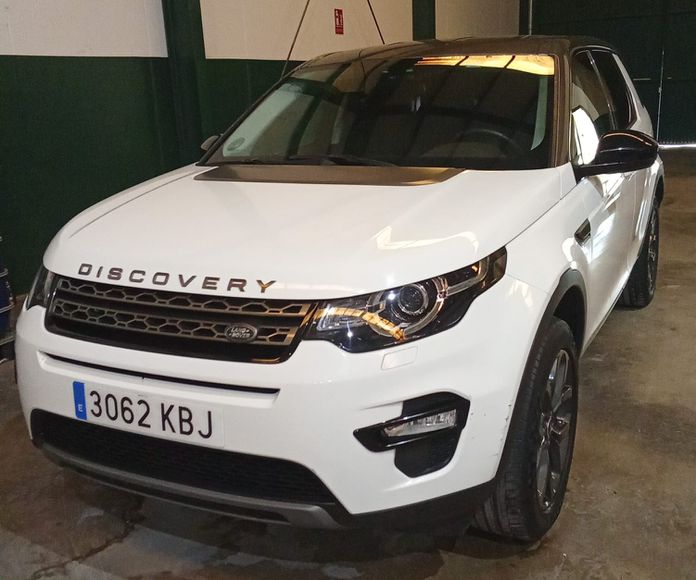 LAND-ROVER Discovery 2.0 I4 TD4 132kW 180CV HSE Auto: Coches de Talleres Joaquín López, S.L.