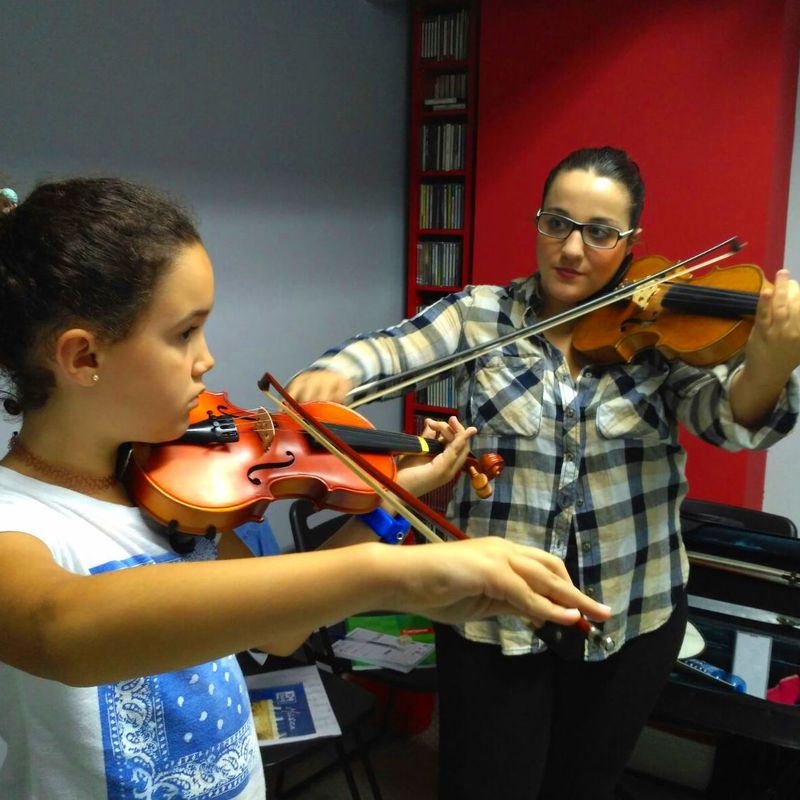 Violín: ¿Qué podemos ofrecerte? de Centro de Estudios Musicales Nerea Bilbao