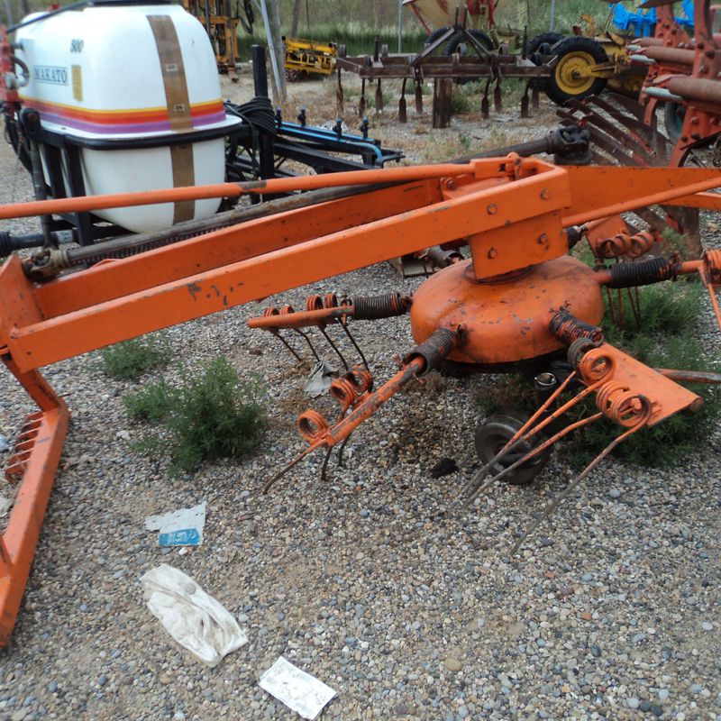 RASTRILLO LEÑA MESALLES: Compra venta de TALLERS VESER