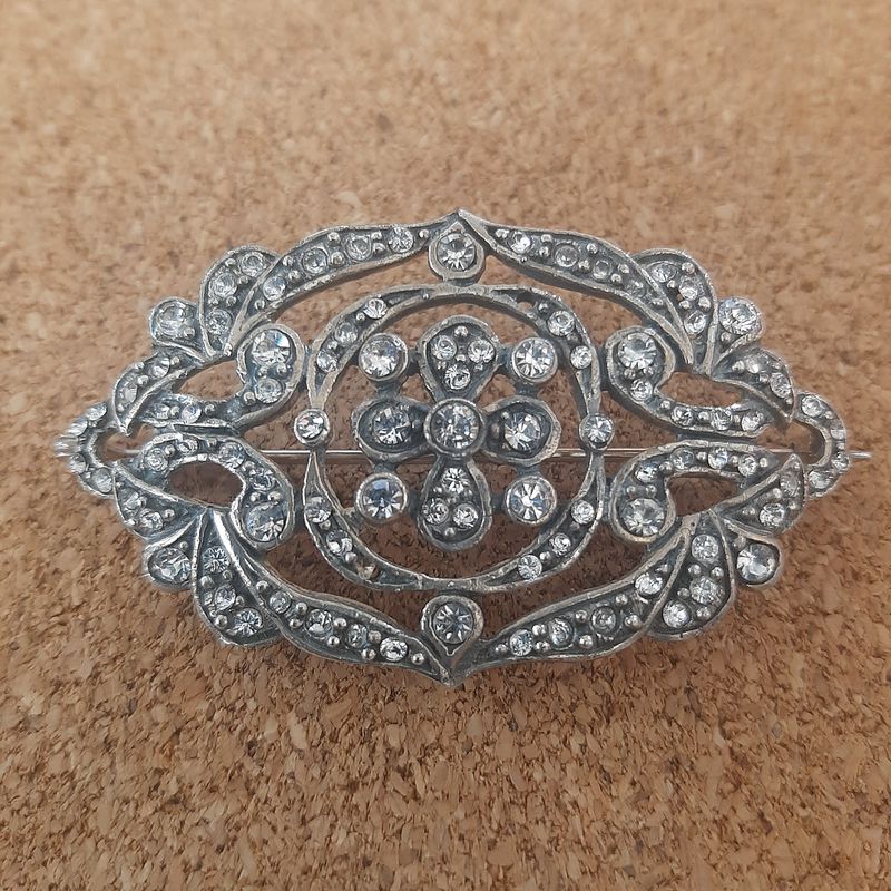 BROCHE PLATA DE LEY