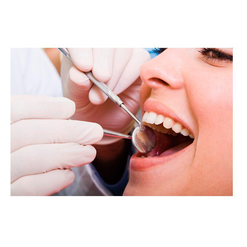 Conservadora: Servicios de Dental Implantes