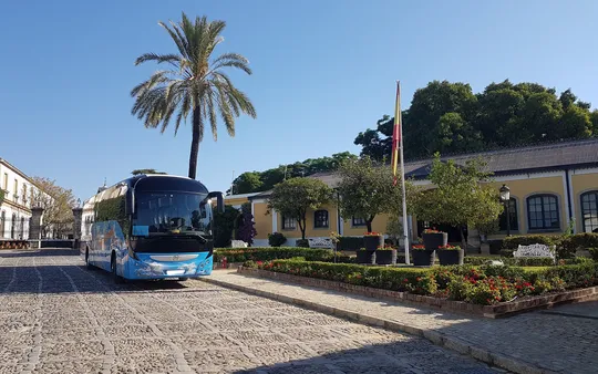 Viajes de larga y corta distancia en autocar