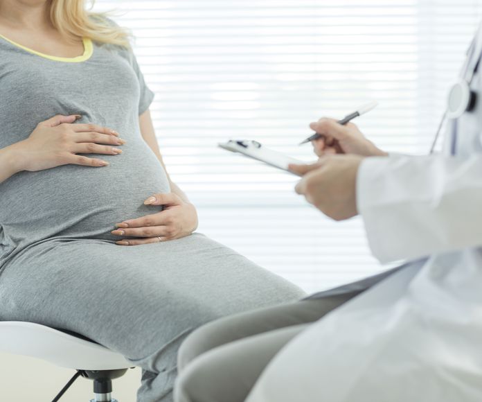 Obstetricia: Servicios de Dr. Carlos Lozada