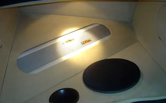 Montaje de equipos de audio en coches en A Coruña