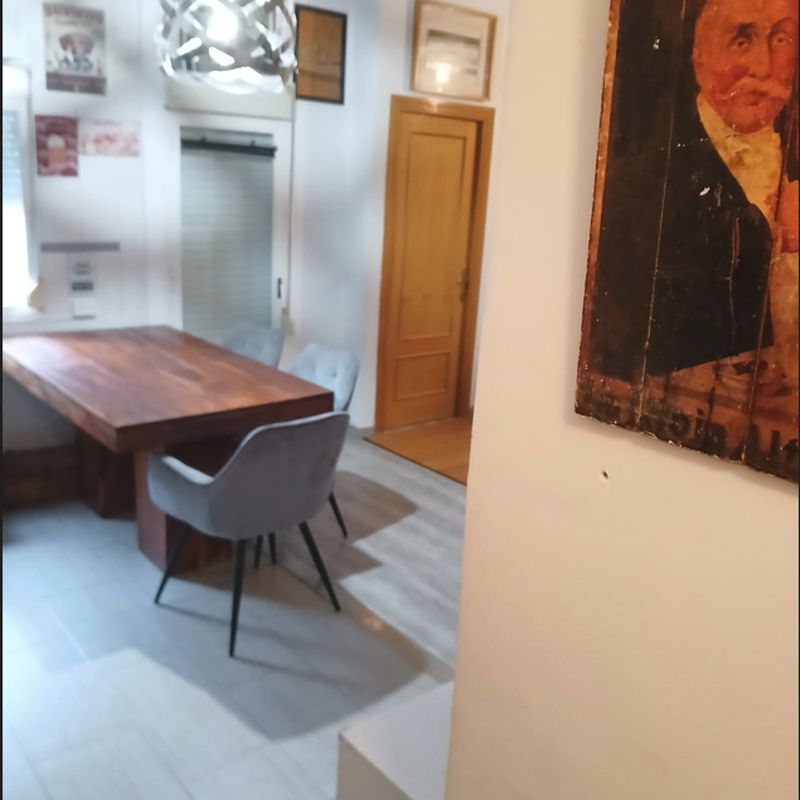 Barrio de La Magdalena, calle Las Arcadas, 2 dormitorios, reformado:  de Fincas Goya