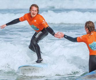 Clases privadas: Servicios de Buen Surf School