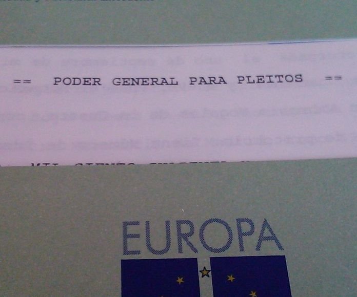 Poder para pleitos: Servicios notariales  de Mª Gemma López-Brea Espiau