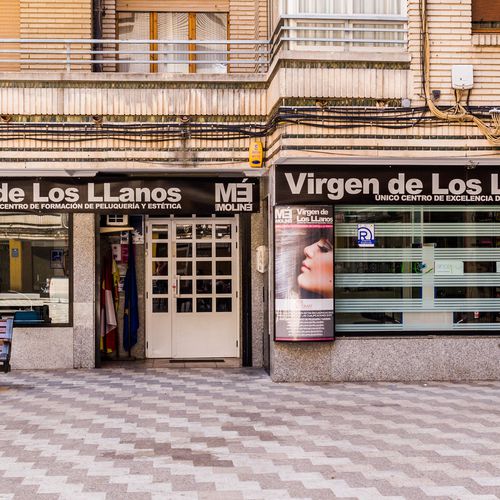 Academias de peluquería en Albacete: Santi Moliné
