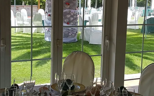 Salones con vistas al jardín, Restaurante Las Cañas Mostoles