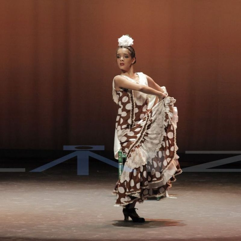 Flamenco y sevillanas: Actividades de Academia de Danza Sonia