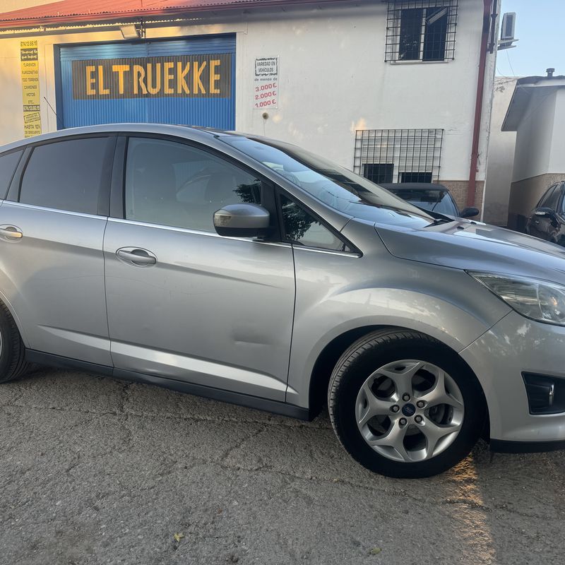 Ford C-Max 1.6 tdci 115 cv del 8/2012 con solo 150.000 km: Stock de Vehículos de El Truekke