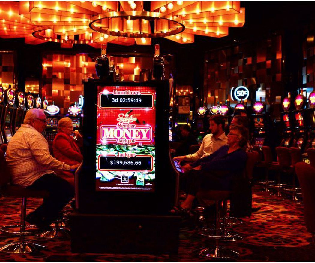 España acumula un total de 55 casinos 319 bingos y unas 130.000 máquinas recreativas