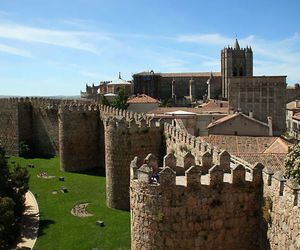 Viajes a las Ciudades Hístoricas de Ávila,  Segovia, Toledo, etc.