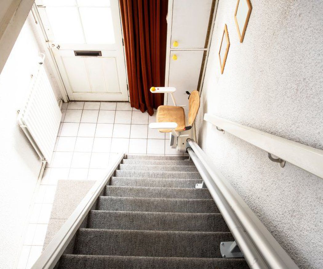 Diseño y comodidad: Factores esenciales en una silla salvaescaleras