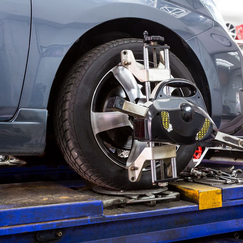 Montaje y equilibrado de neumáticos: Servicios de Jopesa Automoción