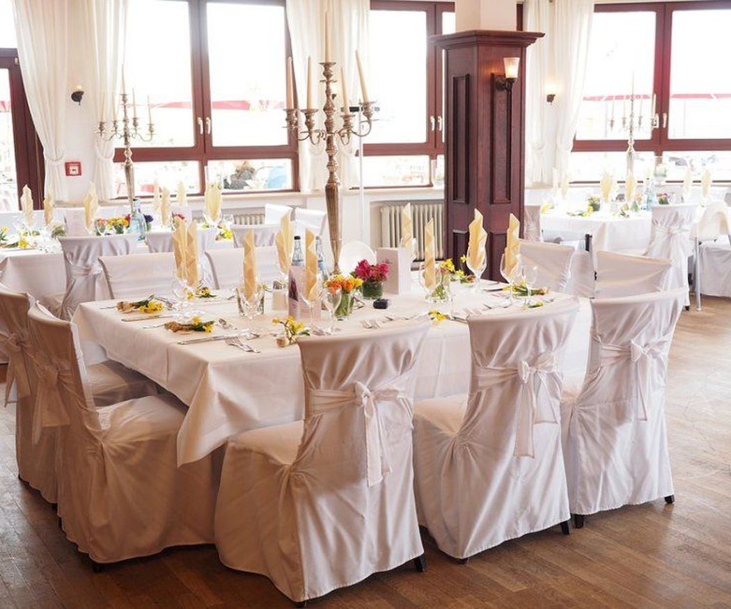 ¿Qué mesas debes usar en una boda?