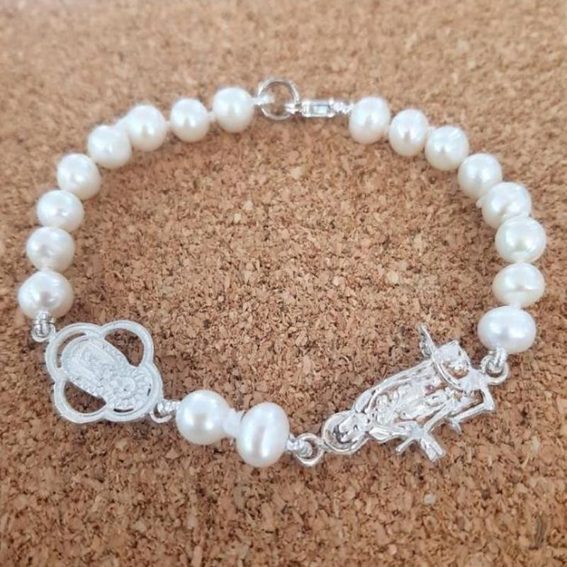 Pulsera San Isidro Labrador y Virgen de los Remedios: Catálogo de Joyería Izquierdo