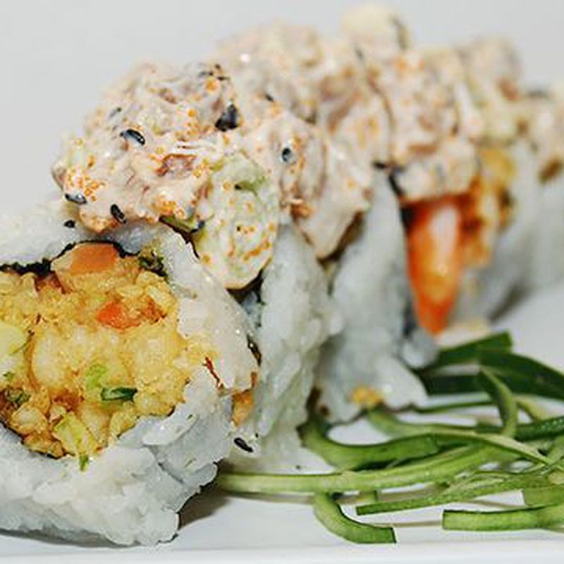 Sushi Rolls tempurizados por dentro: Carta de Fujiyama Sushi Bar & Asian Cuisine