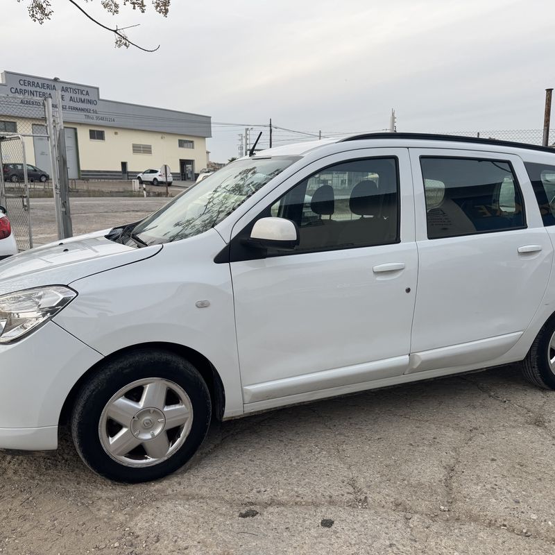 Dacia lodgy 1.4 i 82 cv del 2016 con 260.000 km: Stock de Vehículos de El Truekke