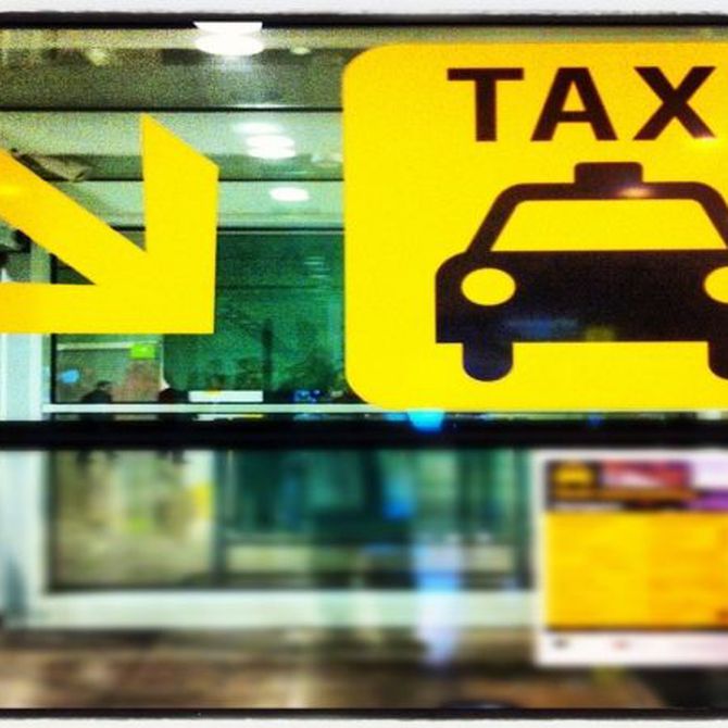 Recorre España en taxi 