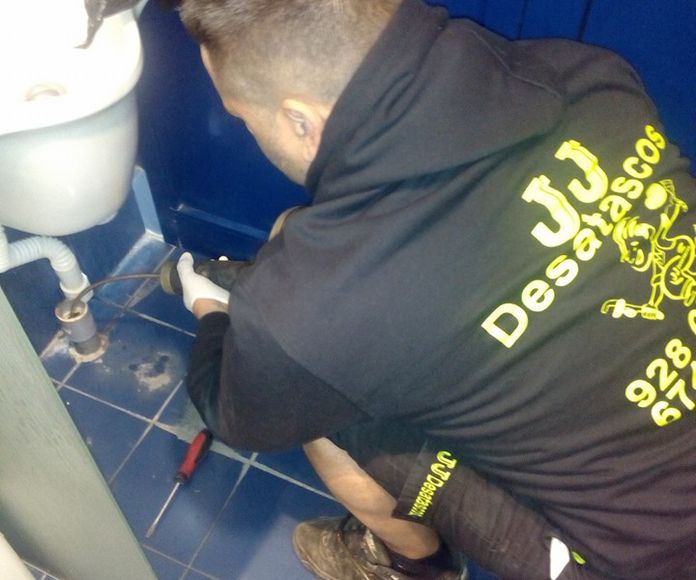Desatascos en Vecindario. Somos especialistas en desatascos en Vecindario, Las Palmas de Gran Canaria.