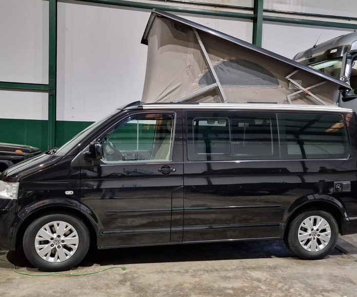 VW TRANSPORTER CALIFORNIA 2.5 TDi:  de Talleres Joaquín López, S.L.