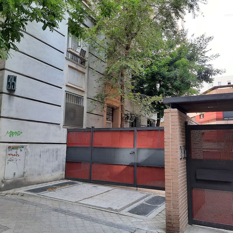 Piso en alquiler en C/. Granada (Retiro) 2 habitaciones, 2 baños, trastero:  de Vicente Palau Jiménez - Agente Inmobiliario
