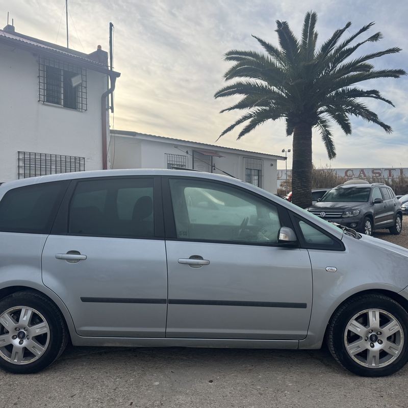 Ford focus c-Max 2.0 hdi 135 cv del 2005 con 280.000 km: Stock de Vehículos de El Truekke