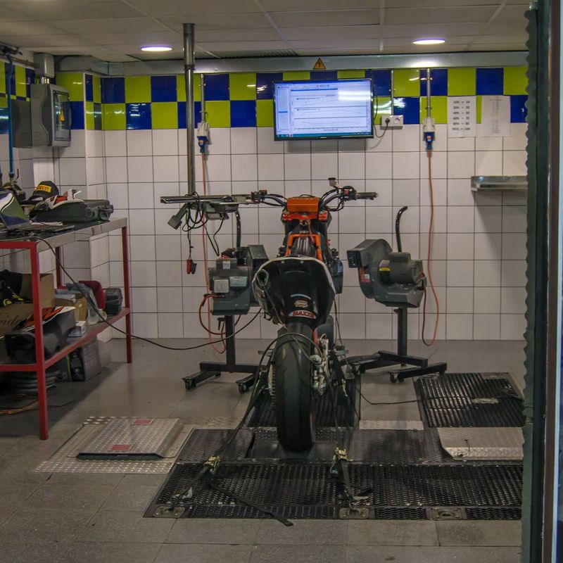 Reparación de motocicletas: Servicios de Taller David