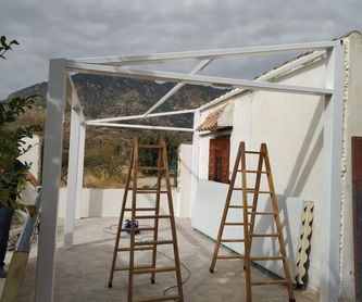 Colocación de techos y marcos para correderas:  de LMC Glass