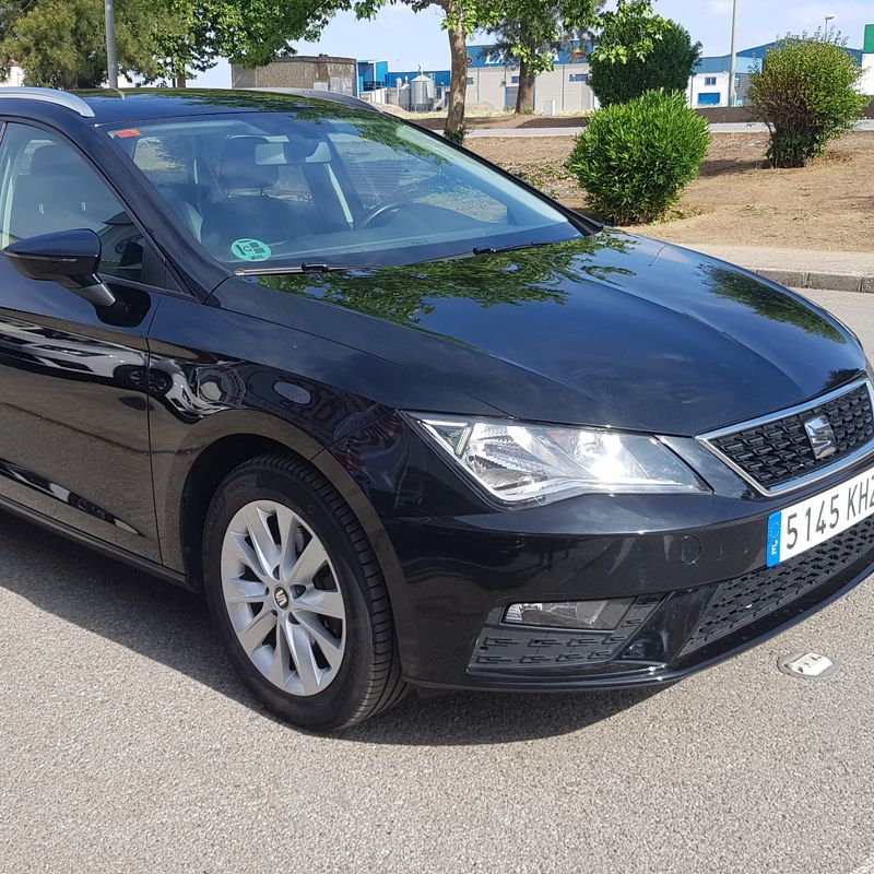 SEAT  Leon ST 1.6 TDI 85kW 115CV DSG7 StSp Style: Catálogo de AUTOMOVILES MORAUTO SL