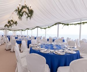 Profesionales en la instalación y montaje de carpas para eventos