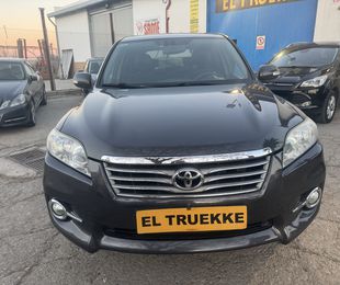 Toyota Rav 4 2.2 d4d 150 cv del 2011 con 204.000 km