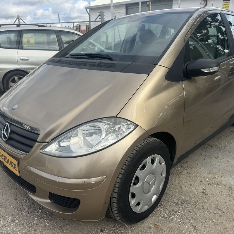 Mercedes clase A 1.5 i 95 cv del 2008 con solo 110.000 km: Stock de Vehículos de El Truekke