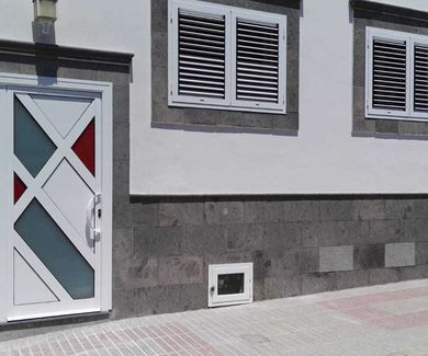 Diseño de puertas y ventanas en aluminio en Las Palmas