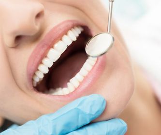Prótesis dentales: Tratamientos de Clínica Dental Dentimar