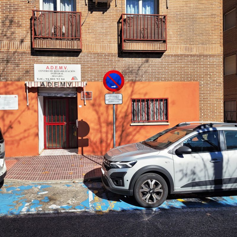 Local en Valdemoro. 108 m²  en una planta. Posible cambio de uso a vivienda:  de Vicente Palau Jiménez - Agente Inmobiliario