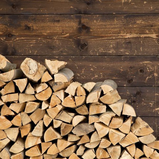 Una chimenea necesita de una buena leña