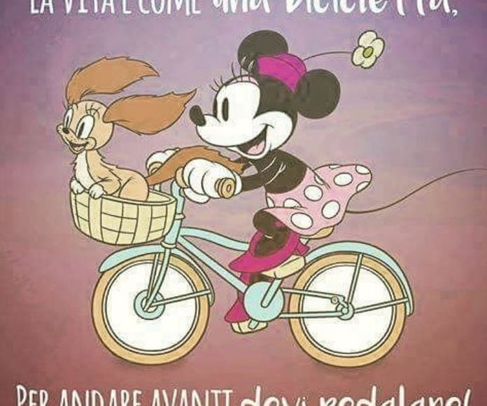La vida es como una bicicleta para seguir avanzando hay que pedalear. Què bonito suena en italiano!