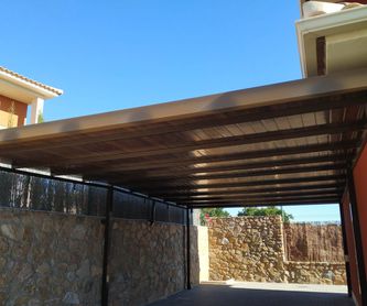 Colocación de techos y marcos para correderas:  de LMC Glass