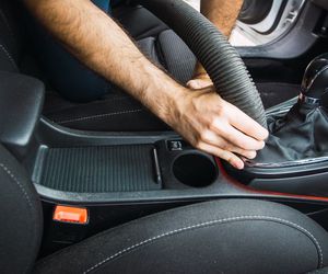 Los 'puntos calientes' al limpiar el interior de un coche