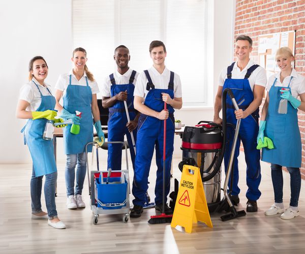 Servicio de limpieza integral a empresas, colectivos y particulares