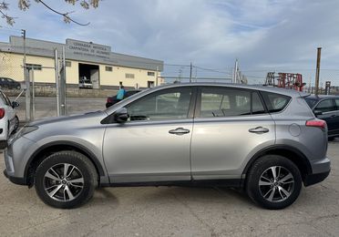 Toyota Rav 4 2.0 d 143 cv del 2017 solo 95.000 km