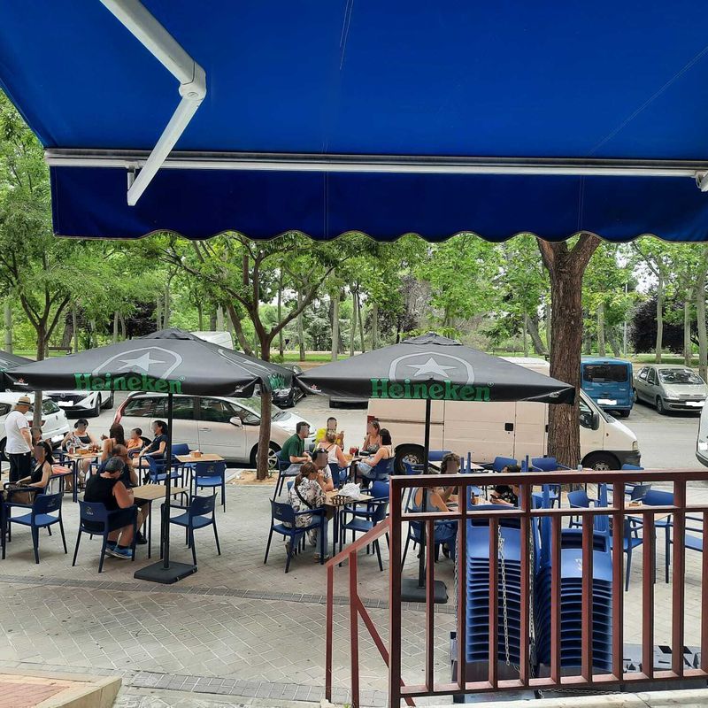 Local con actividad de bar en rentabilidad - 6,5% RBA - 126 m² - Terraza:  de Vicente Palau Jiménez - Agente Inmobiliario