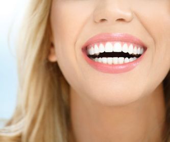 Philips Zoom. Blanqueamiento profesional: Tratamientos dentales de Clínica Dental Álvaro Gómez