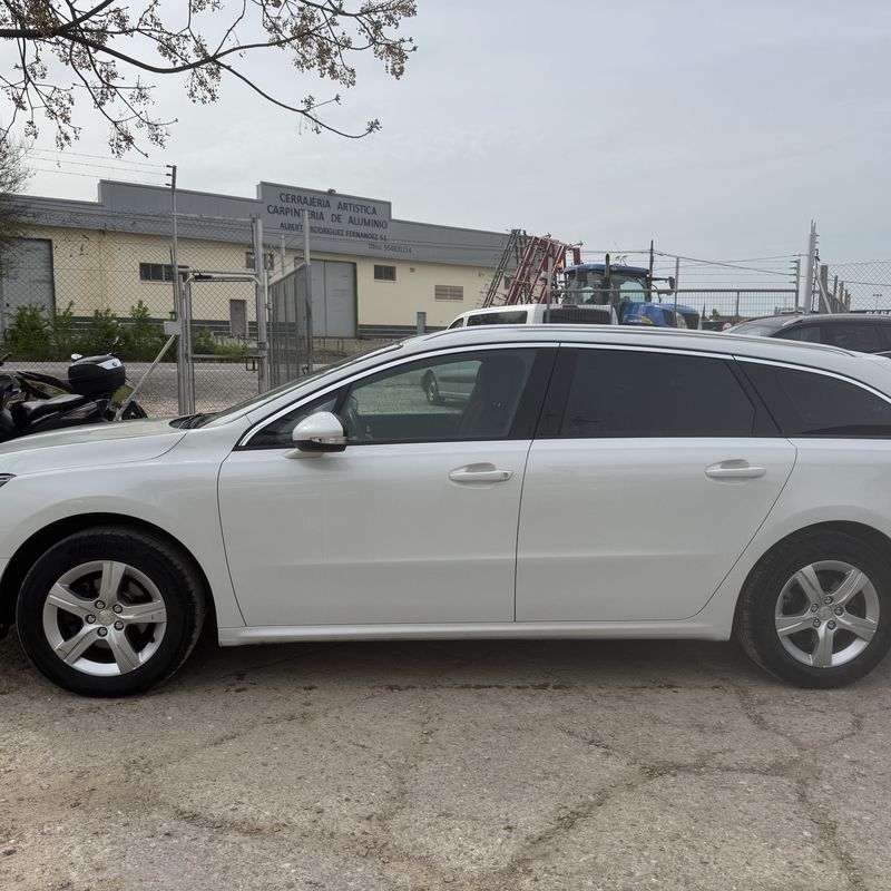 Peugeot 508 2.0 hdi 140 cv del 2014 con 220.000 km: Stock de Vehículos de El Truekke